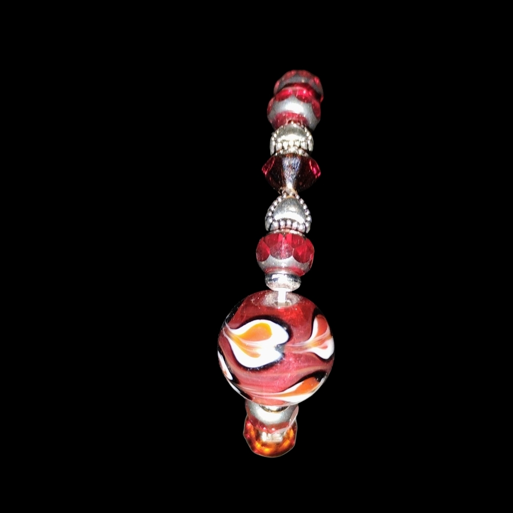 Glass Bead and Silver Bracelet - Picture 2 of 2